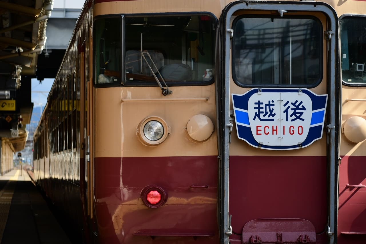 電車クハ455-701の写真